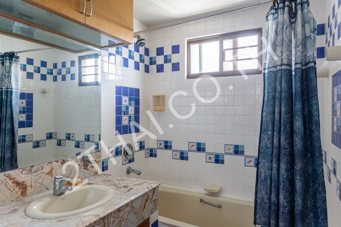 Krisda Golden Condotel , พัทยา, นาจอมเทียน - photo, price, location map