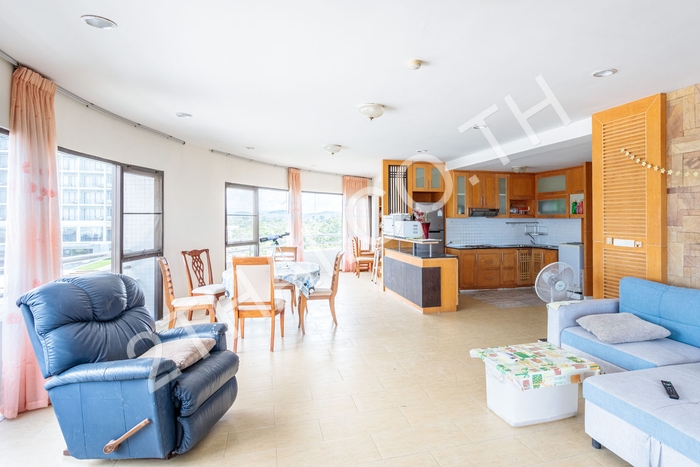 Krisda Golden Condotel , พัทยา, นาจอมเทียน - photo, price, location map