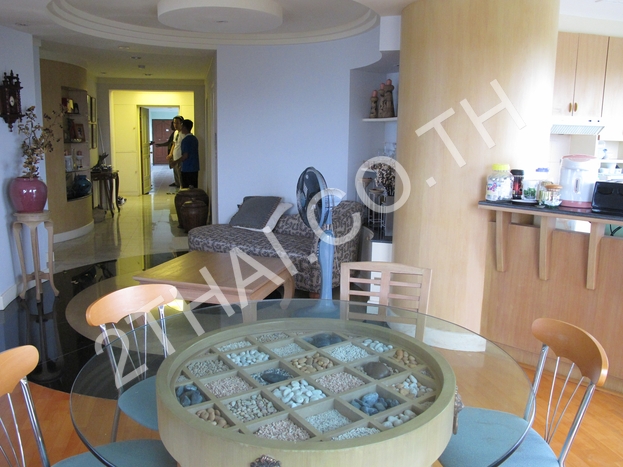 Krisda Golden Condotel , พัทยา, นาจอมเทียน - photo, price, location map