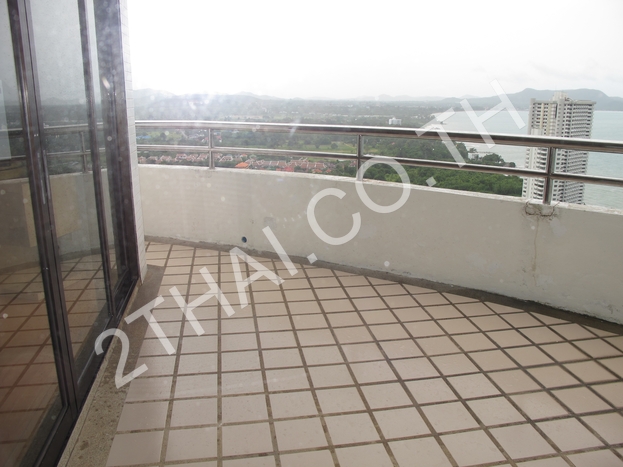 Krisda Golden Condotel , พัทยา, นาจอมเทียน - photo, price, location map