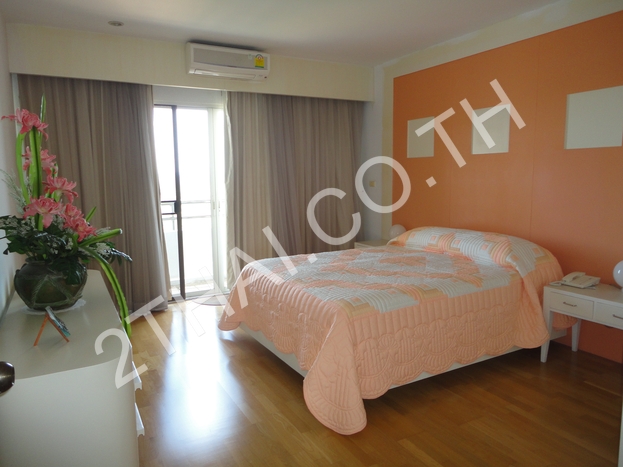 Krisda Golden Condotel , พัทยา, นาจอมเทียน - photo, price, location map