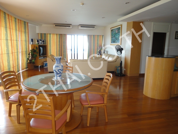 Krisda Golden Condotel , พัทยา, นาจอมเทียน - photo, price, location map