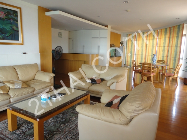 Krisda Golden Condotel , พัทยา, นาจอมเทียน - photo, price, location map