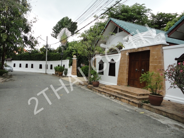 Jomtien Yacht Club, พัทยา, นาจอมเทียน - photo, price, location map