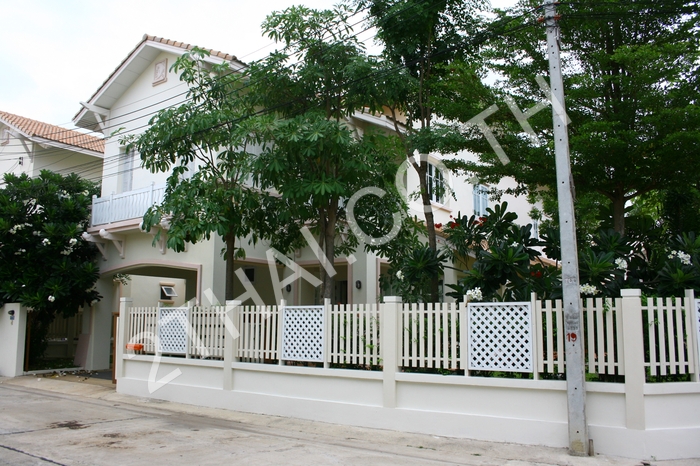 Baan Fha Rimhard, พัทยา, จอมเทียน - photo, price, location map