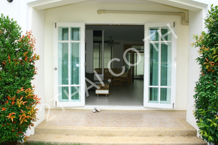 Baan Fha Rimhard, พัทยา, จอมเทียน - photo, price, location map