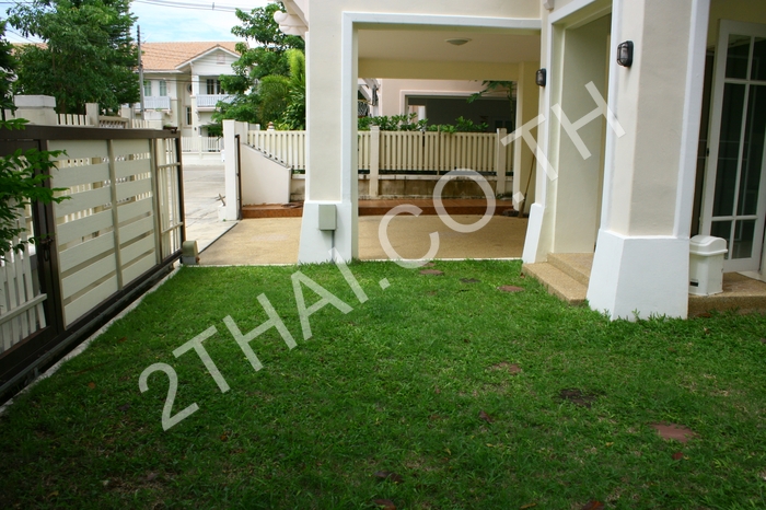 Baan Fha Rimhard, พัทยา, จอมเทียน - photo, price, location map