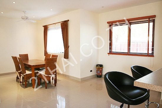 Phoenix Lakeside Pool Villas, พัทยา, ห้วยใหญ่ - photo, price, location map