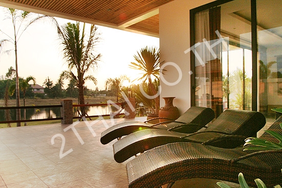 Phoenix Lakeside Pool Villas, พัทยา, ห้วยใหญ่ - photo, price, location map