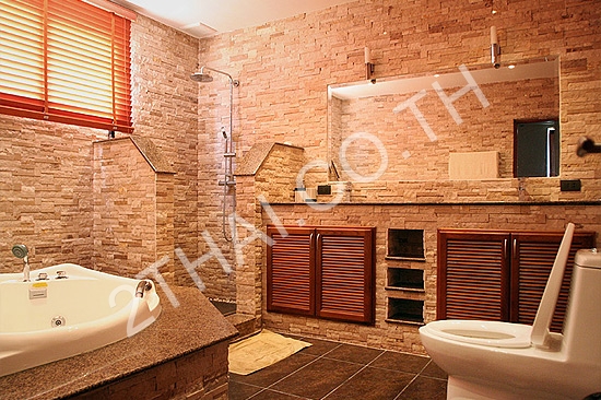 Phoenix Lakeside Pool Villas, พัทยา, ห้วยใหญ่ - photo, price, location map