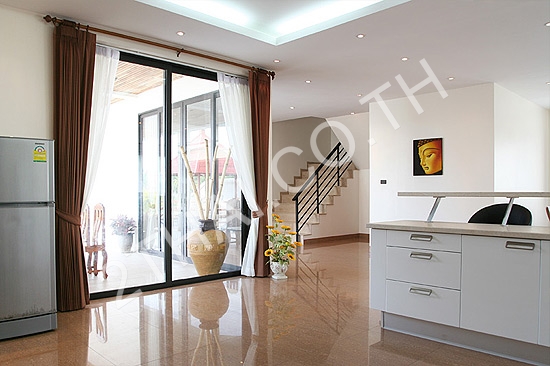 Phoenix Lakeside Pool Villas, พัทยา, ห้วยใหญ่ - photo, price, location map