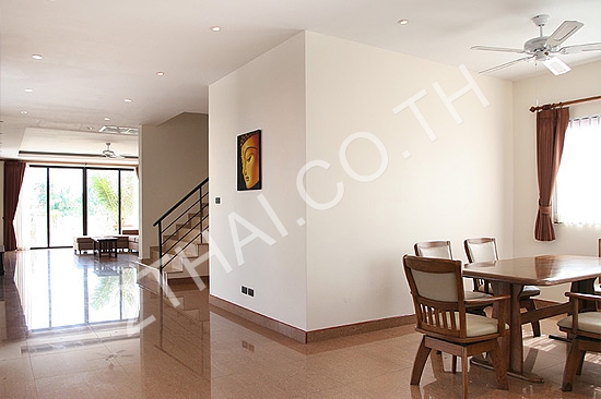Phoenix Lakeside Pool Villas, พัทยา, ห้วยใหญ่ - photo, price, location map