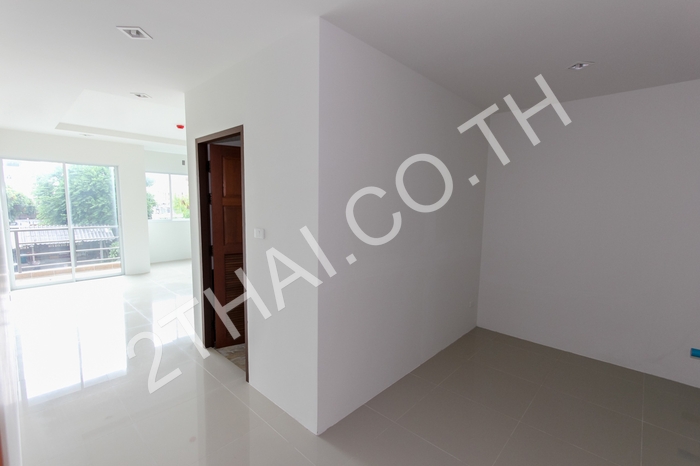Beach 7 Condominium, พัทยา, จอมเทียน - photo, price, location map