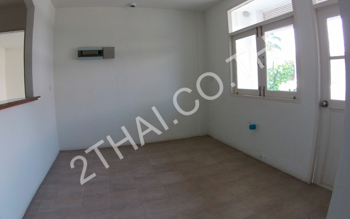 Baan Dhewaran, พัทยา, นาจอมเทียน - photo, price, location map