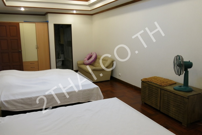 Krisda Golden Condotel , พัทยา, นาจอมเทียน - photo, price, location map