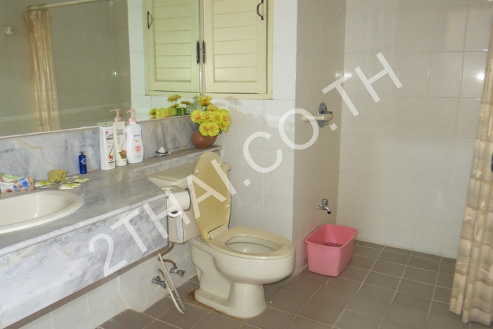 Krisda Golden Condotel , พัทยา, นาจอมเทียน - photo, price, location map