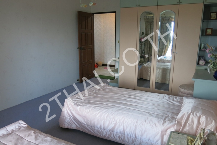 Krisda Golden Condotel , พัทยา, นาจอมเทียน - photo, price, location map