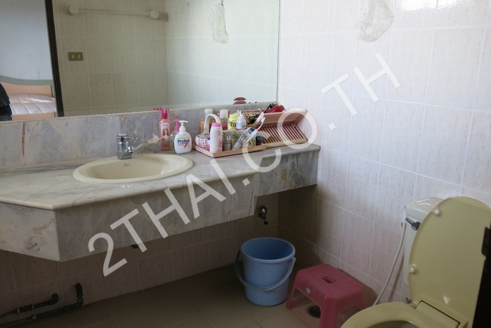 Krisda Golden Condotel , พัทยา, นาจอมเทียน - photo, price, location map