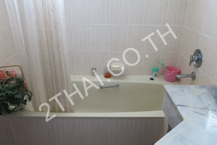 Krisda Golden Condotel , พัทยา, นาจอมเทียน - photo, price, location map