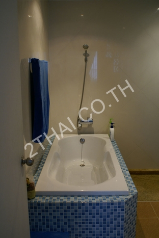 Diamond Suites Resort, พัทยา, พระตำหนัก - photo, price, location map