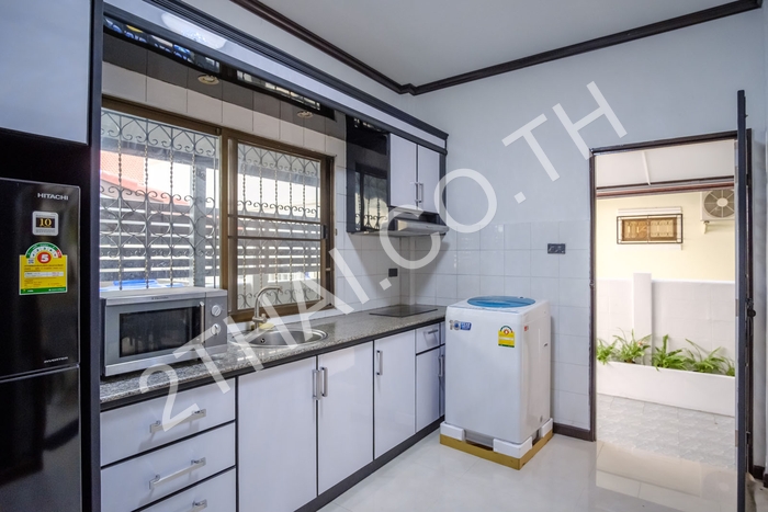 Royal Park Village, พัทยา, จอมเทียน - photo, price, location map