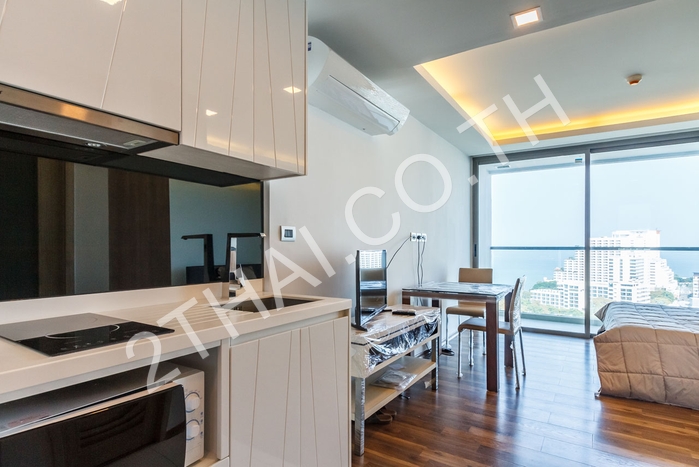 The Peak Towers, พัทยา, พระตำหนัก - photo, price, location map