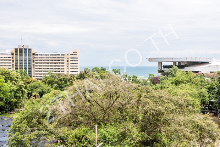 Royal Beach Condotel, พัทยา, พระตำหนัก - photo, price, location map
