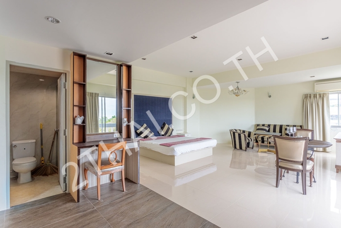 Royal Beach Condotel, พัทยา, พระตำหนัก - photo, price, location map