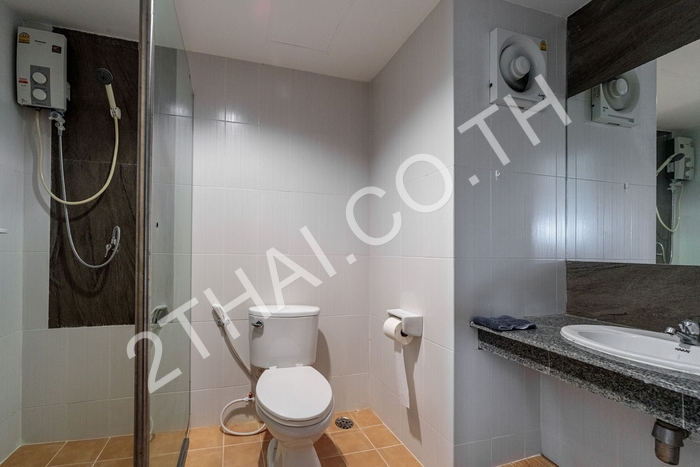 Royal Beach Condotel, พัทยา, พระตำหนัก - photo, price, location map