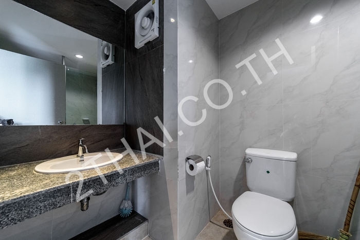 Royal Beach Condotel, พัทยา, พระตำหนัก - photo, price, location map