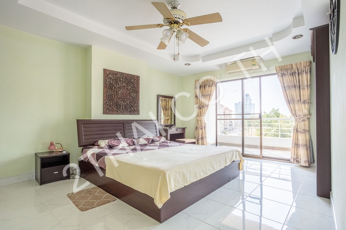 Pattaya Hill Resort, พัทยา, พระตำหนัก - photo, price, location map