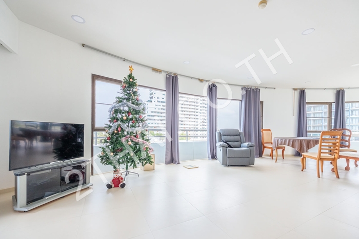 Krisda Golden Condotel , พัทยา, นาจอมเทียน - photo, price, location map
