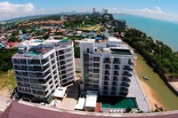 Beach Front Jomtien Residence