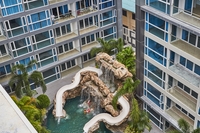 Centara Avenue Residence 