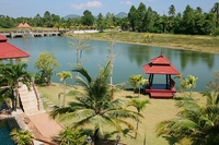 Phoenix Lakeside Pool Villas