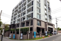 De Amber Condo Bang Saray